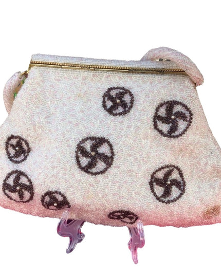 Vintage 1950s Beaded bag with design appx