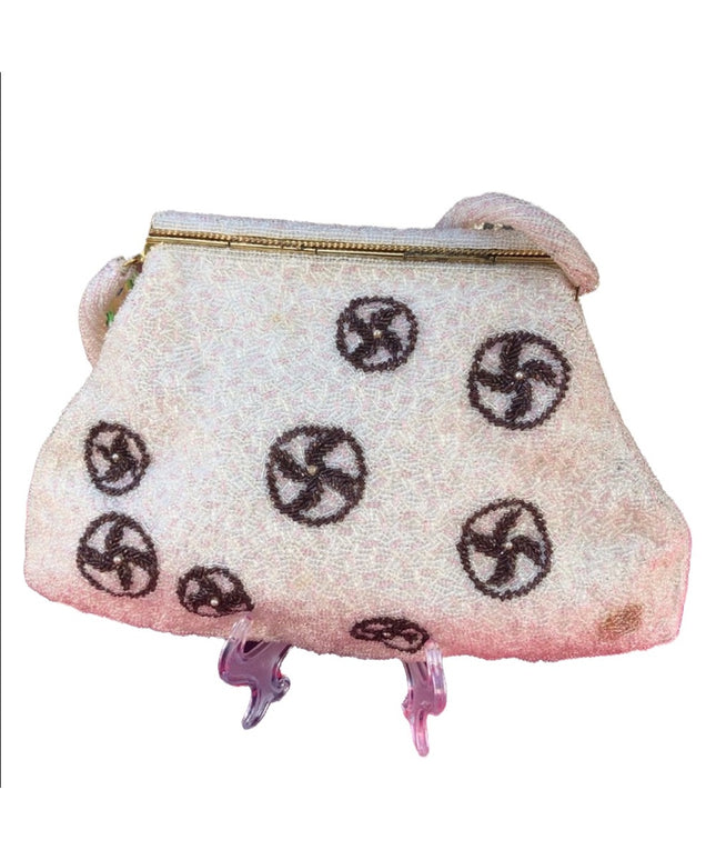 Vintage 1950s Beaded bag with design appx