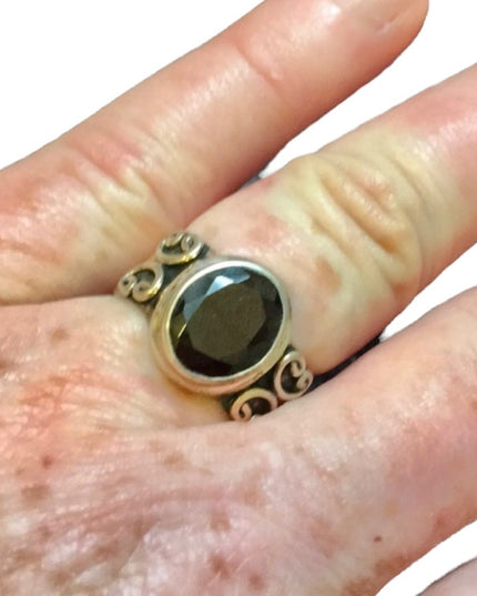 VTG sterling silver garnet ring celtic design