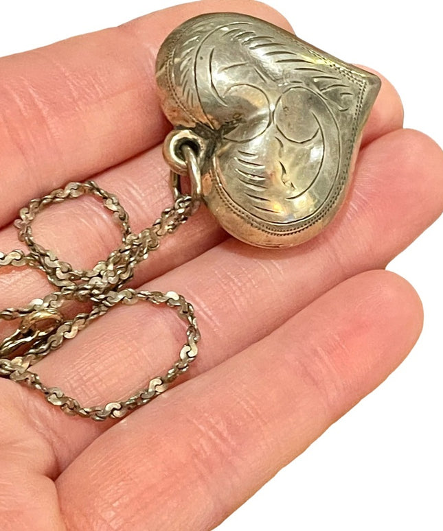 Vintage sterling silver 925 Large etched puff heat necklace