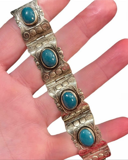 Vintage 1970s Ornate Mexixo Alpaca green Agate Bracelet bangle