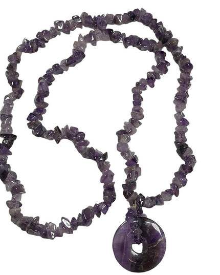 Beautiful vintage amethyst chip with donught pendant necklace 36”