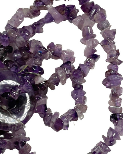 Beautiful vintage amethyst chip with donught pendant necklace 36”