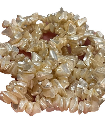Vintage Shell Necklace 36” Chip cream MOP