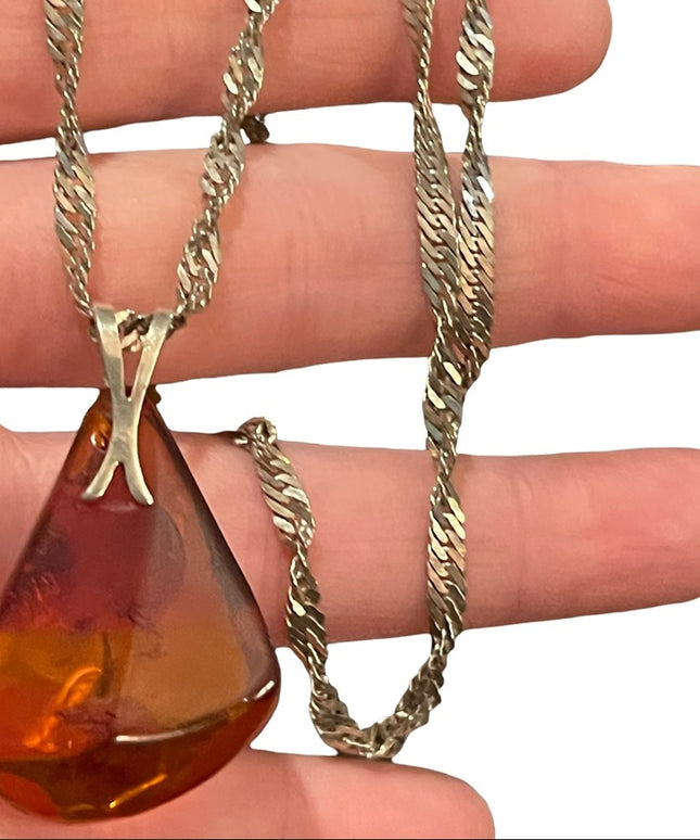 Vintage Sterling silver 925 necklace with faux? Amber pendant