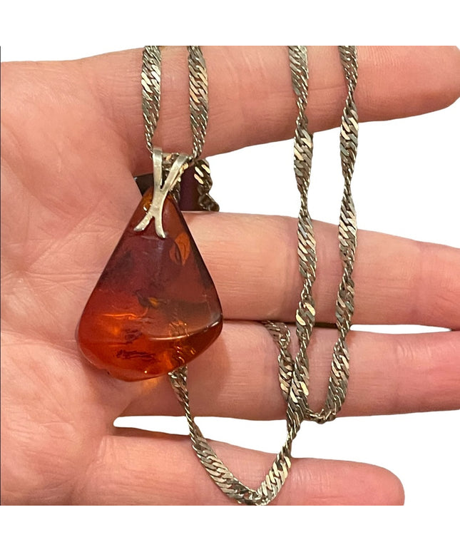 Vintage Sterling silver 925 necklace with faux? Amber pendant