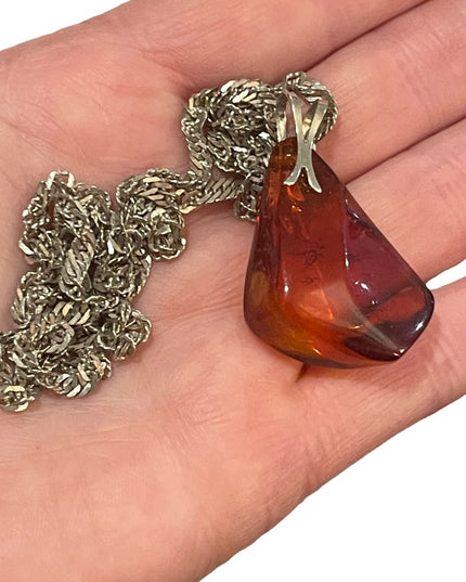 Vintage Sterling silver 925 necklace with faux? Amber pendant