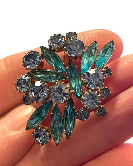 Vintage 1960s Stunning blue crystal statement brooch gold finish