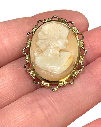 Vintage 1960s gold finish fancy bezel resin cameo brooch