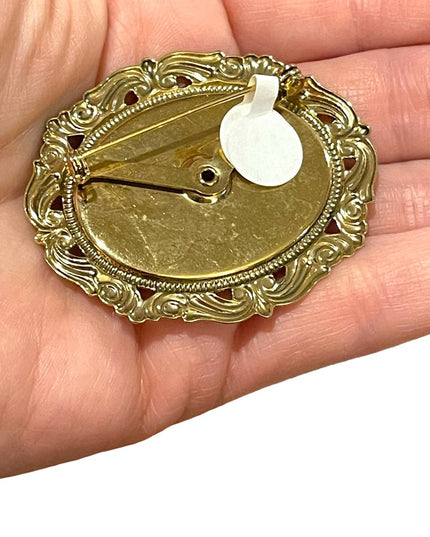Vintage gold finish large 2 ladies resin cameo brooch