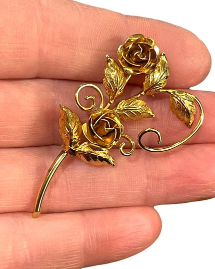 Vintage 1960s Gold plate rose flower fancy lovely brooch