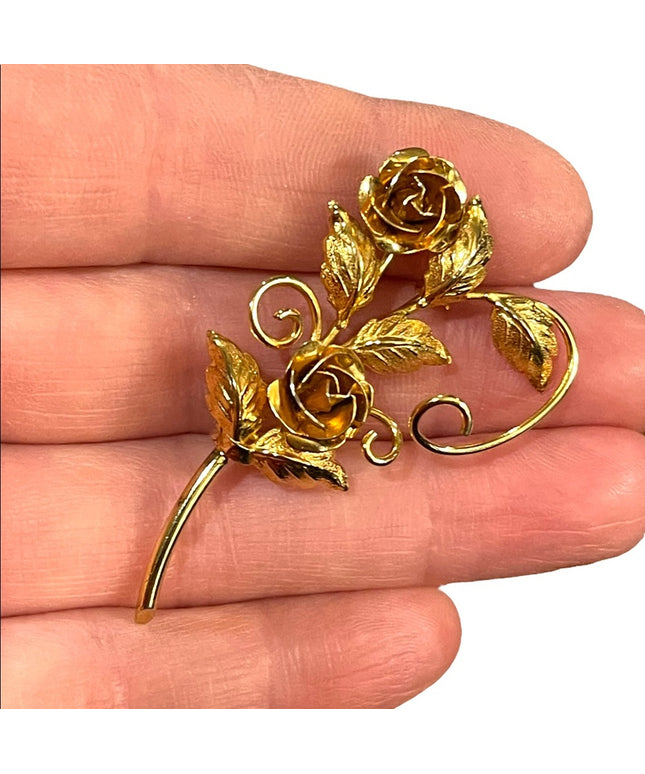 Vintage 1960s Gold plate rose flower fancy lovely brooch