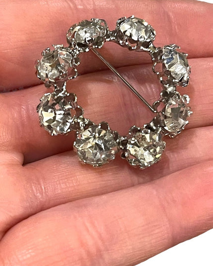 Vintage 1960s silver finish infinity crystal brooch 1.5” Juliana style