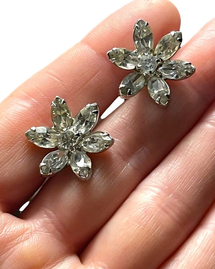 Vintage 1960s silver finish  Bell Crystal sparkle flower screwback earrings
