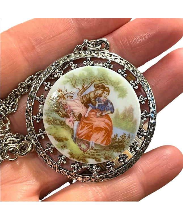 Beautiful Victorian scene silver finish large vintage pendant necklace cameo
