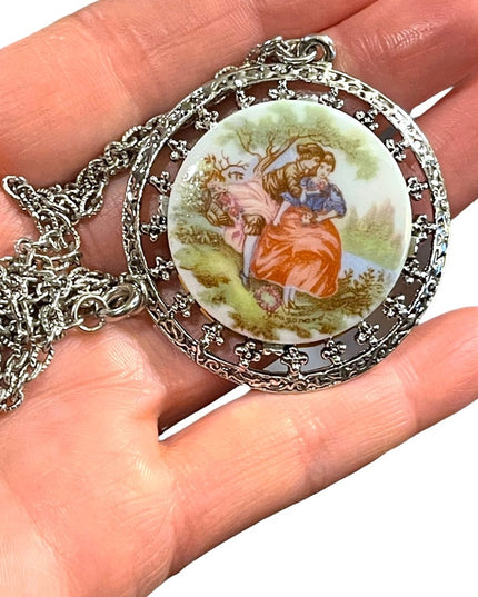 Beautiful Victorian scene silver finish large vintage pendant necklace cameo