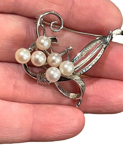 Vintage 1960s Sterling silver pearl fancy flower brooch