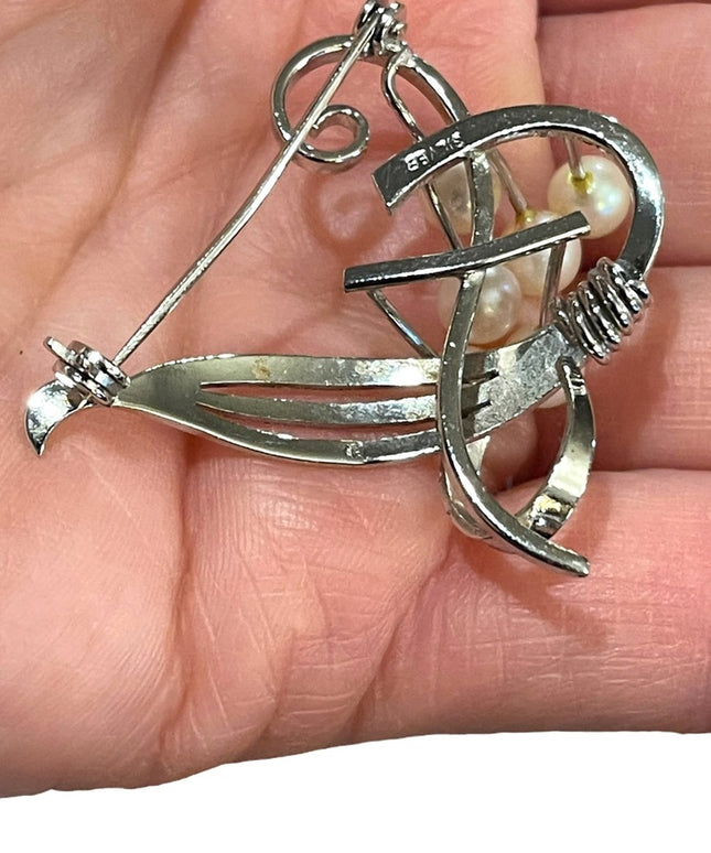 Vintage 1960s Sterling silver pearl fancy flower brooch