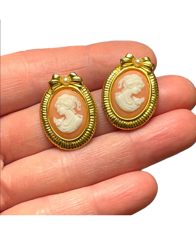 Vintage gold finish cameo faux pearl earrings