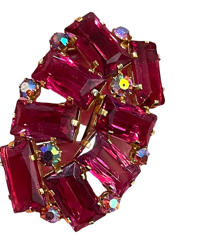 Vintage 1960s Gold finish fushia pink fancy large Juliana style crystal brooch