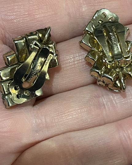 Vintage 1950s Gold finish SHERMAN Clear crystal fancy clip on earrings