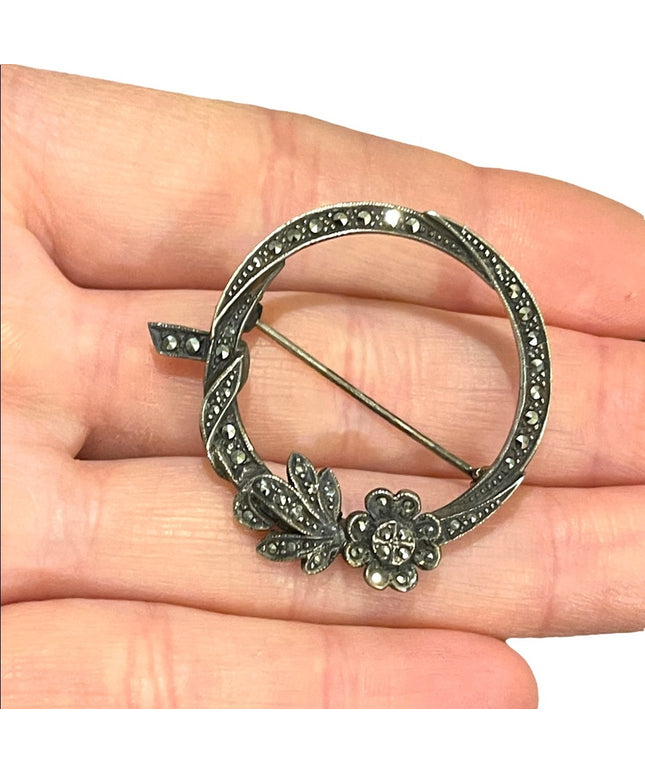 Vintage Sterling silver 925 wreath flower marcasite infinity brooch