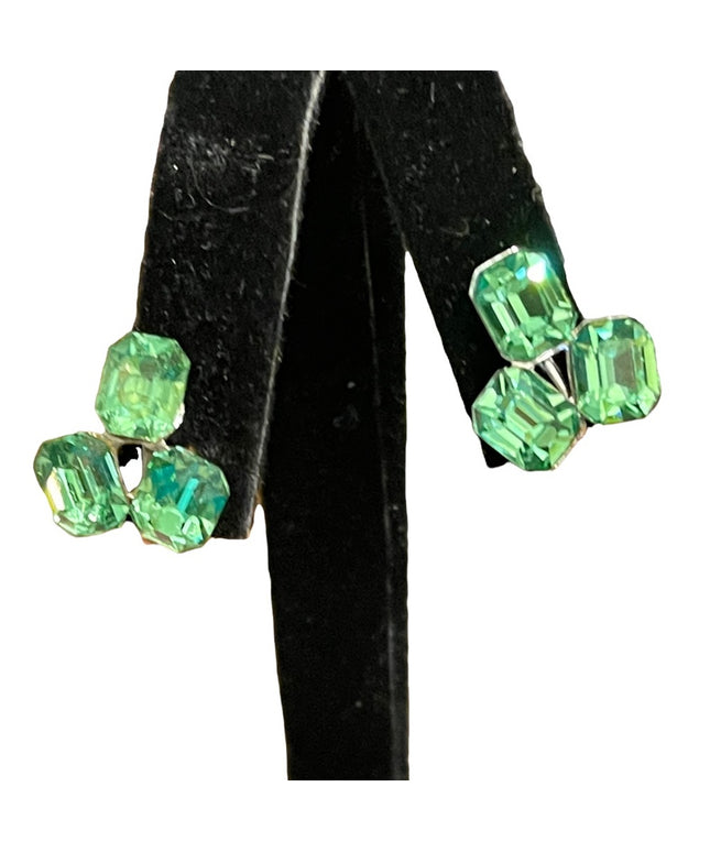 Vintage 1960s green crystal screw back silver finish earrings
