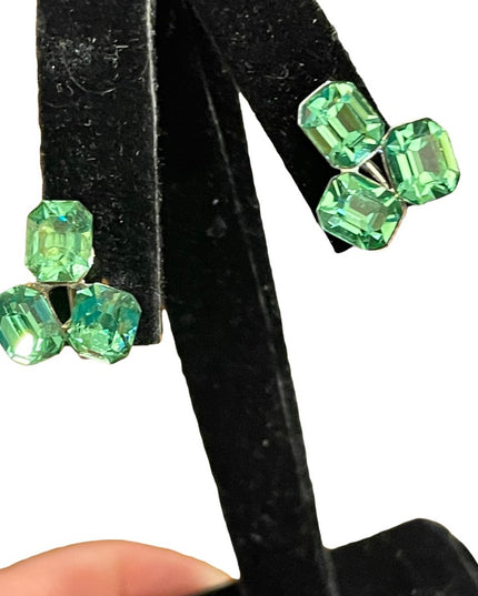 Vintage 1960s green crystal screw back silver finish earrings