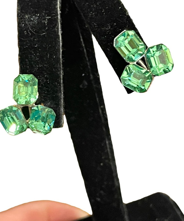 Vintage 1960s green crystal screw back silver finish earrings