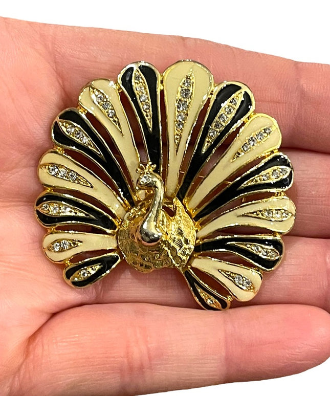 Vintage 1980s Crystal enameled peacock gold finish crystal rhinestone brooch