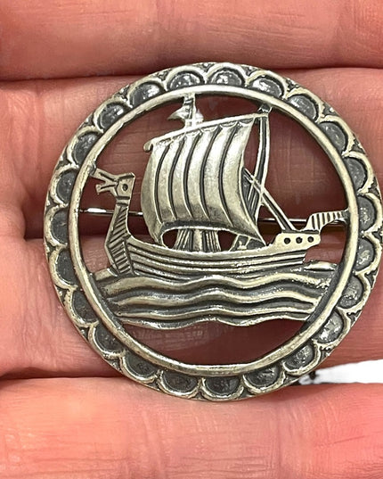 Vintage silver Nordic ship sail brooch nautical Scandanavian ship