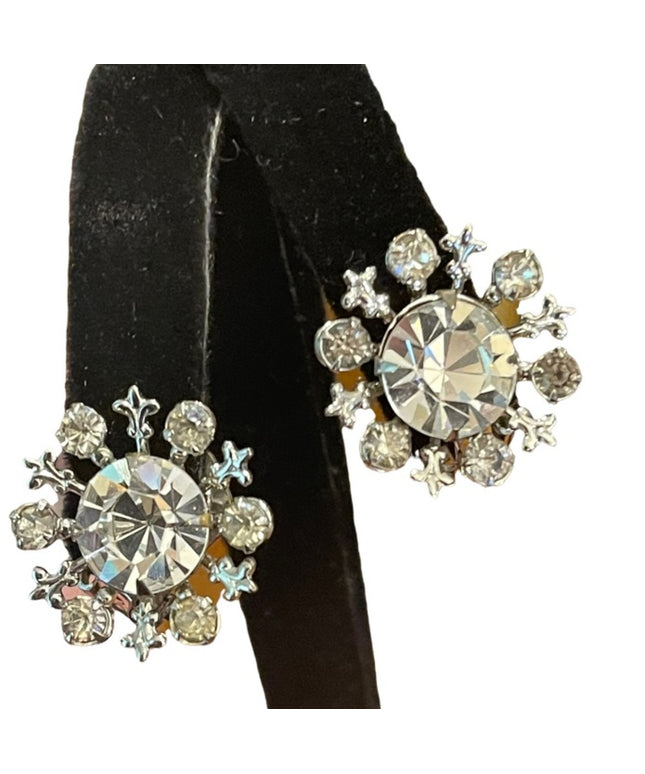 Vintage crystal flower silver finish 1960s round clip on earrings