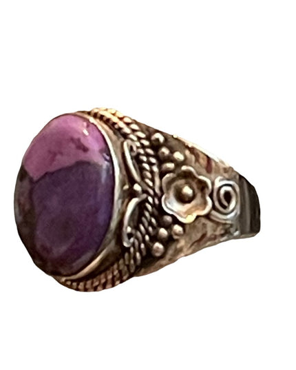 Vintage sterling 925 ornate purple stone ring