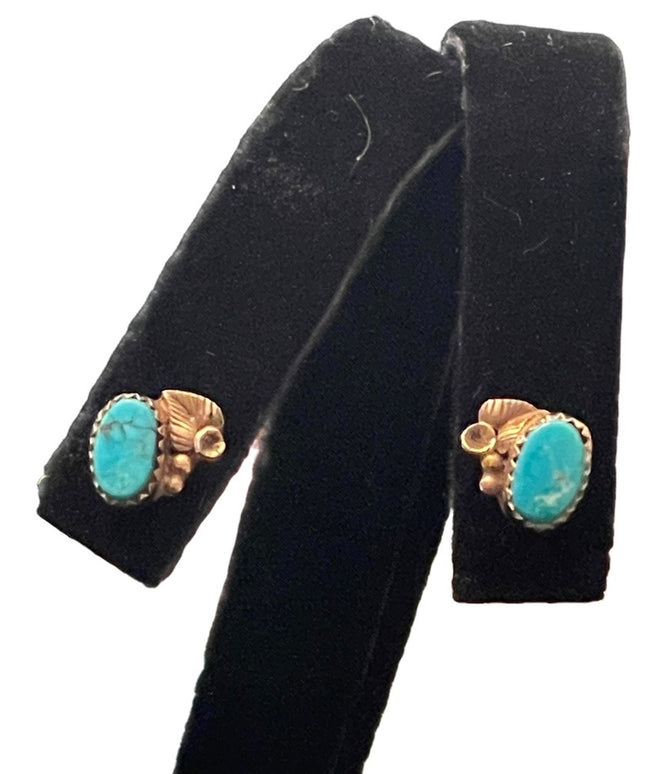 Vintage 14k Gold Turquois flower ornate Navajo earrings