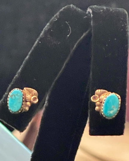 Vintage 14k Gold Turquois flower ornate Navajo earrings
