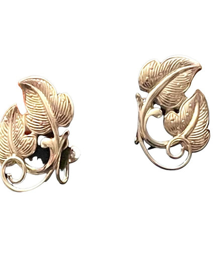 Vintage Boyd bond Sterling silver leaf screw back earrings