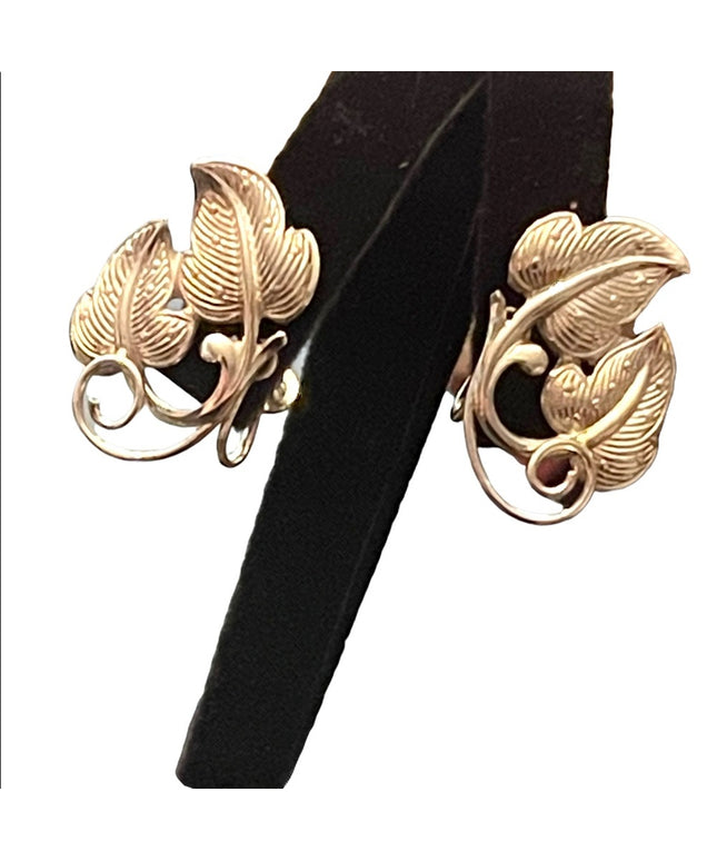 Vintage Boyd bond Sterling silver leaf screw back earrings