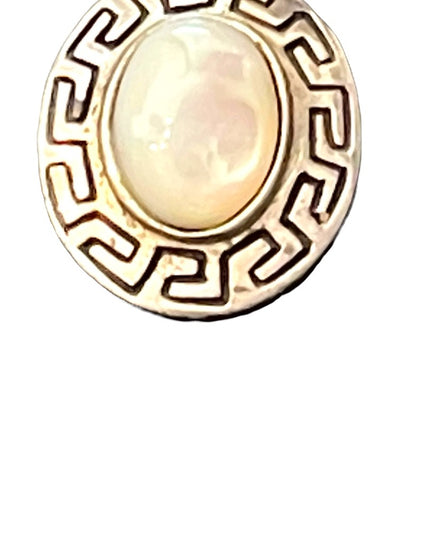 Vintage sterling silver 925 Mother of pearl ornate etched Navajo oval pendant