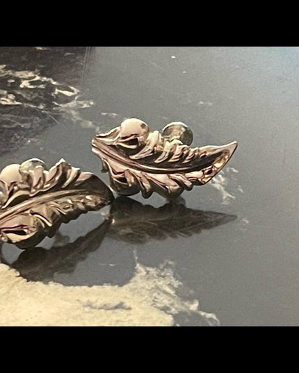 Vintage sterling silver 925 Boyd Bond screw back leaf earrings