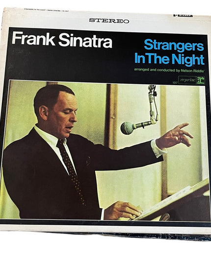 VintGe Frank Sinatra Strangers in the night Record Album LP vinyl