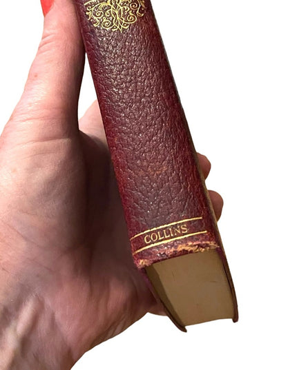 Antique 1920 UK Collins Red Leather Vanity Fair WM Thackeray Gold Letter book