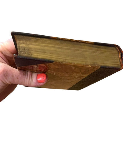 Antique 1885 G Routledge Brown Leather The Pickwick Papers Dickens gold gilt