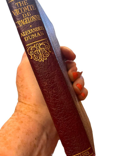 Antique 1908 THE VICOMTE DE BRAGELONNE by Alexandre Dumas-- VERY RARE--635 Pages
