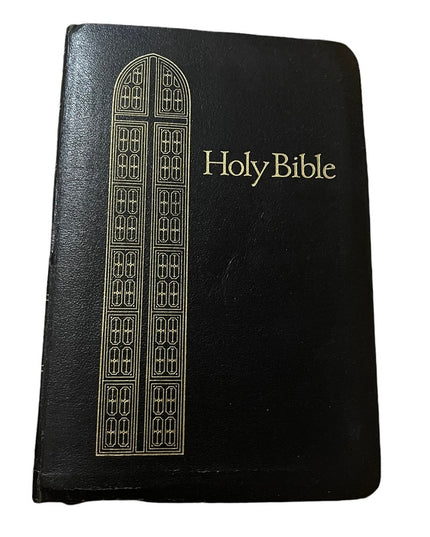 King James Black leather cover bible 1990 Giant Print version
