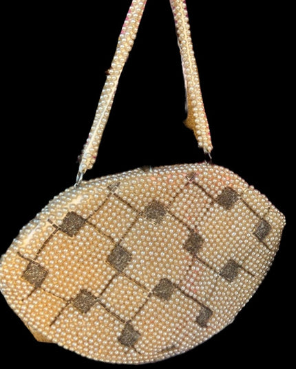 Vintage Du Val Beaded wristlet purse