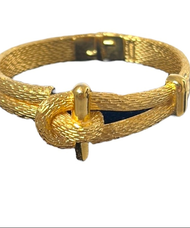 Vintage 1980s gold Crown Trifari fancy chunky bangle bracelet gold finish