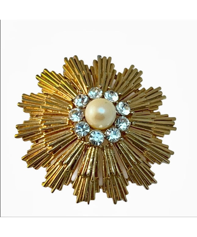 Vintage gold tone rhinestone pearl flower brooch starburst