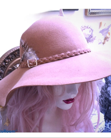 Beautiful felt wide brim hat tan brown  Aldo