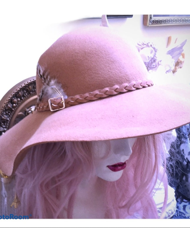 Beautiful felt wide brim hat tan brown  Aldo