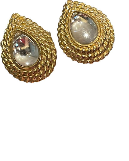 Vintage gold tone glass chunky earrings clip on tear drop